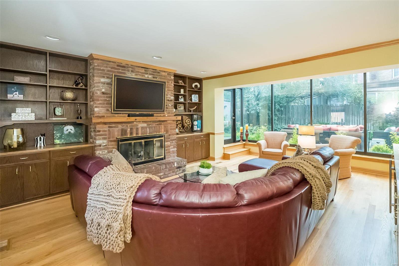 Davis Place - Residential