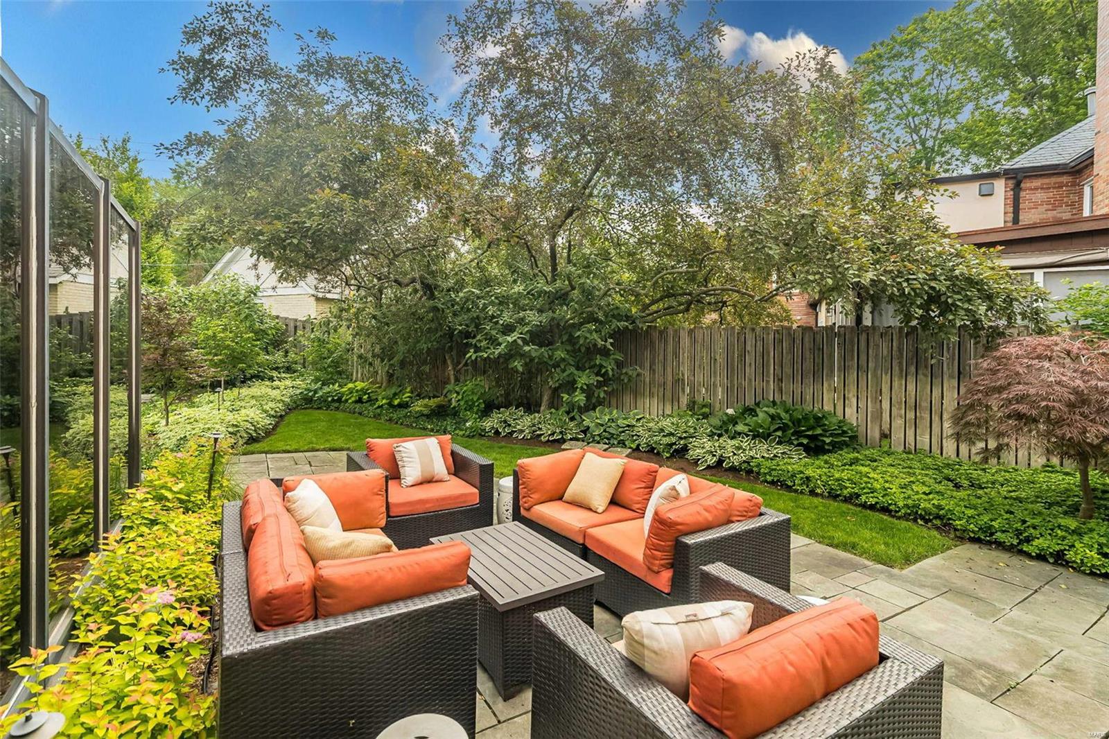 Davis Place - Residential