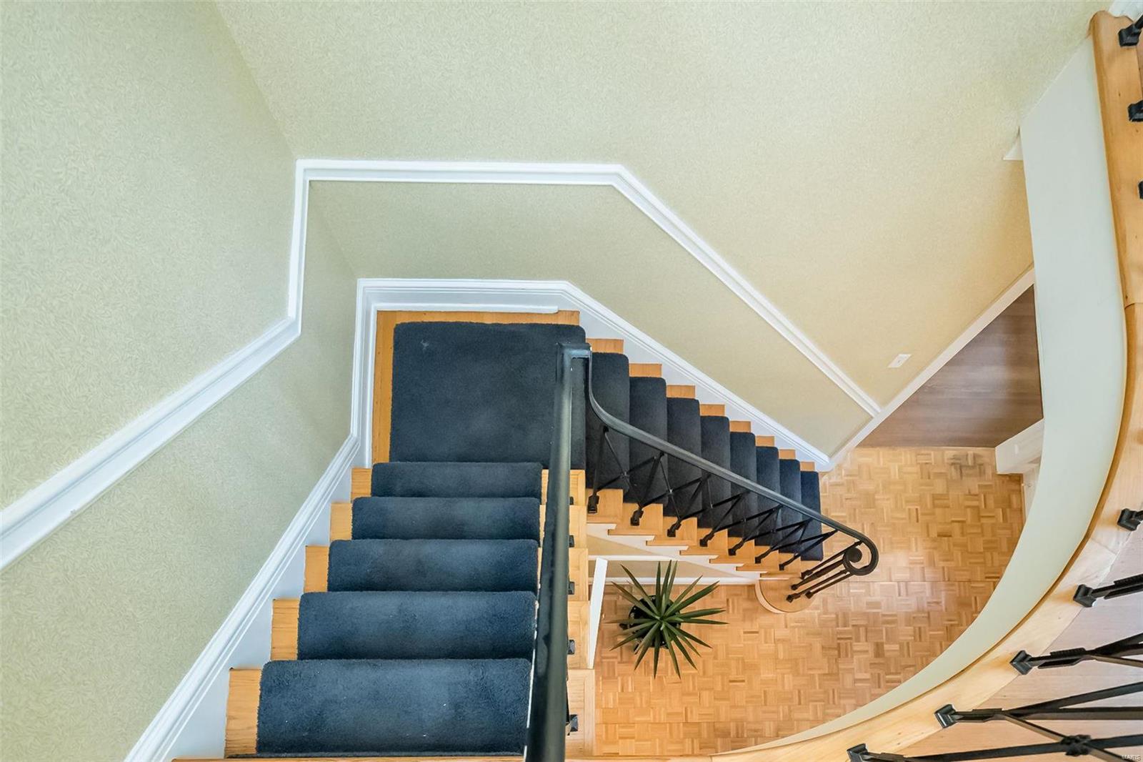 Davis Place - Residential