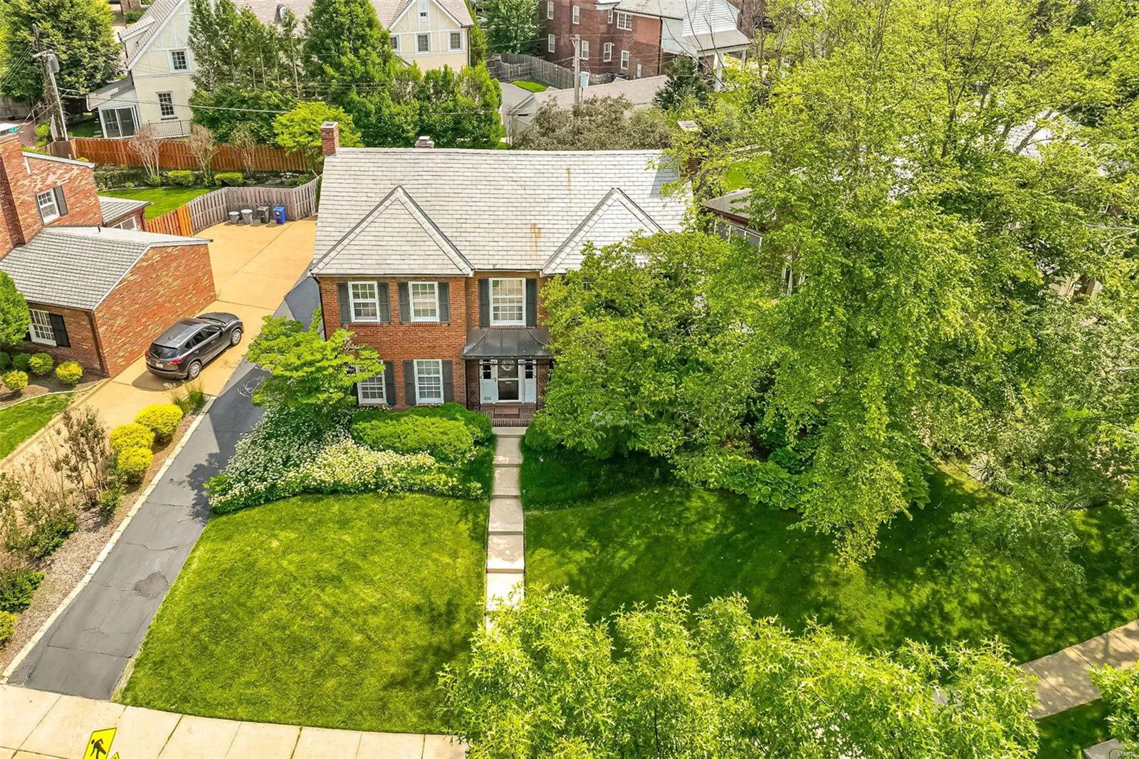 Davis Place - Residential