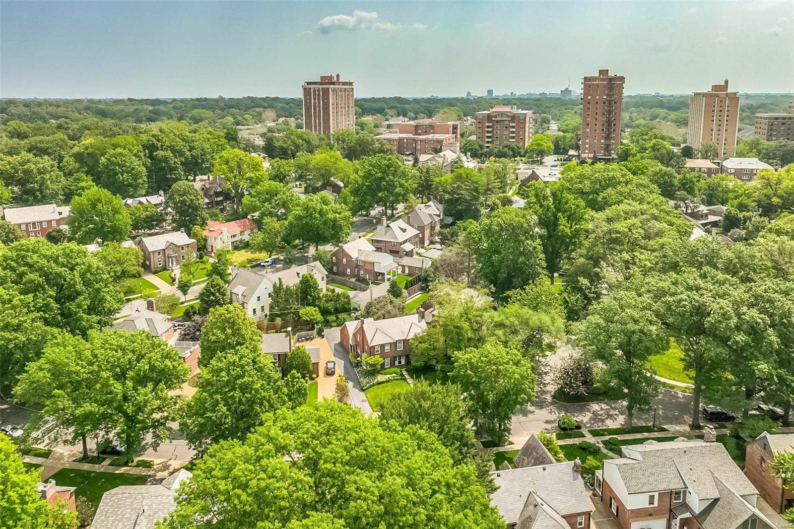 Davis Place - Residential