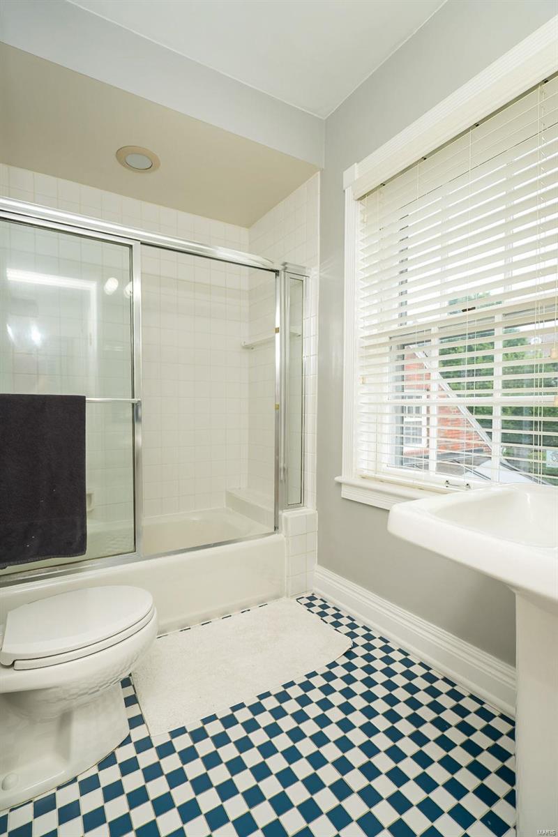 Davis Place - Residential