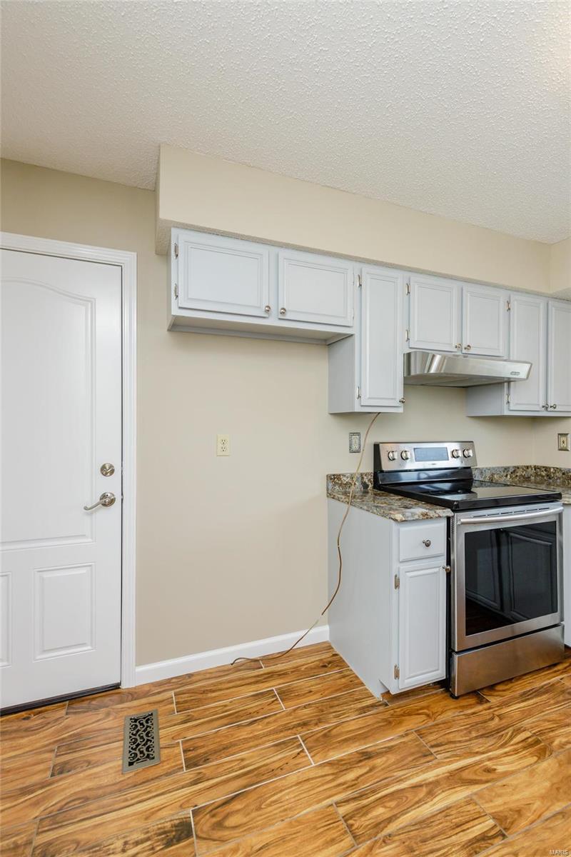 Monticello Manor - Residential