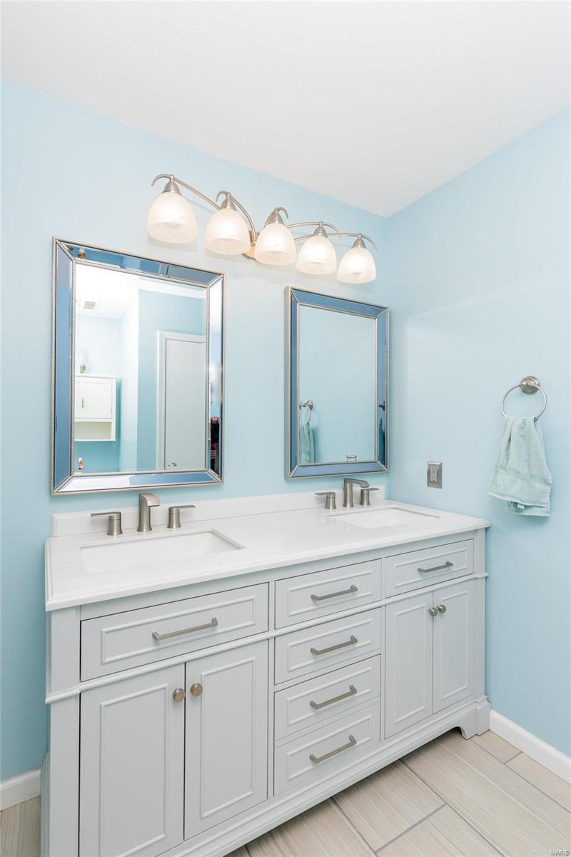 Monticello Manor - Residential