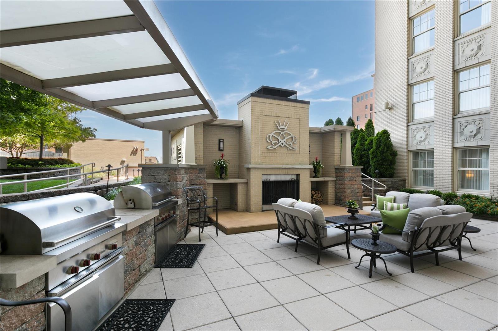 Residences at Park Plaza - Residential