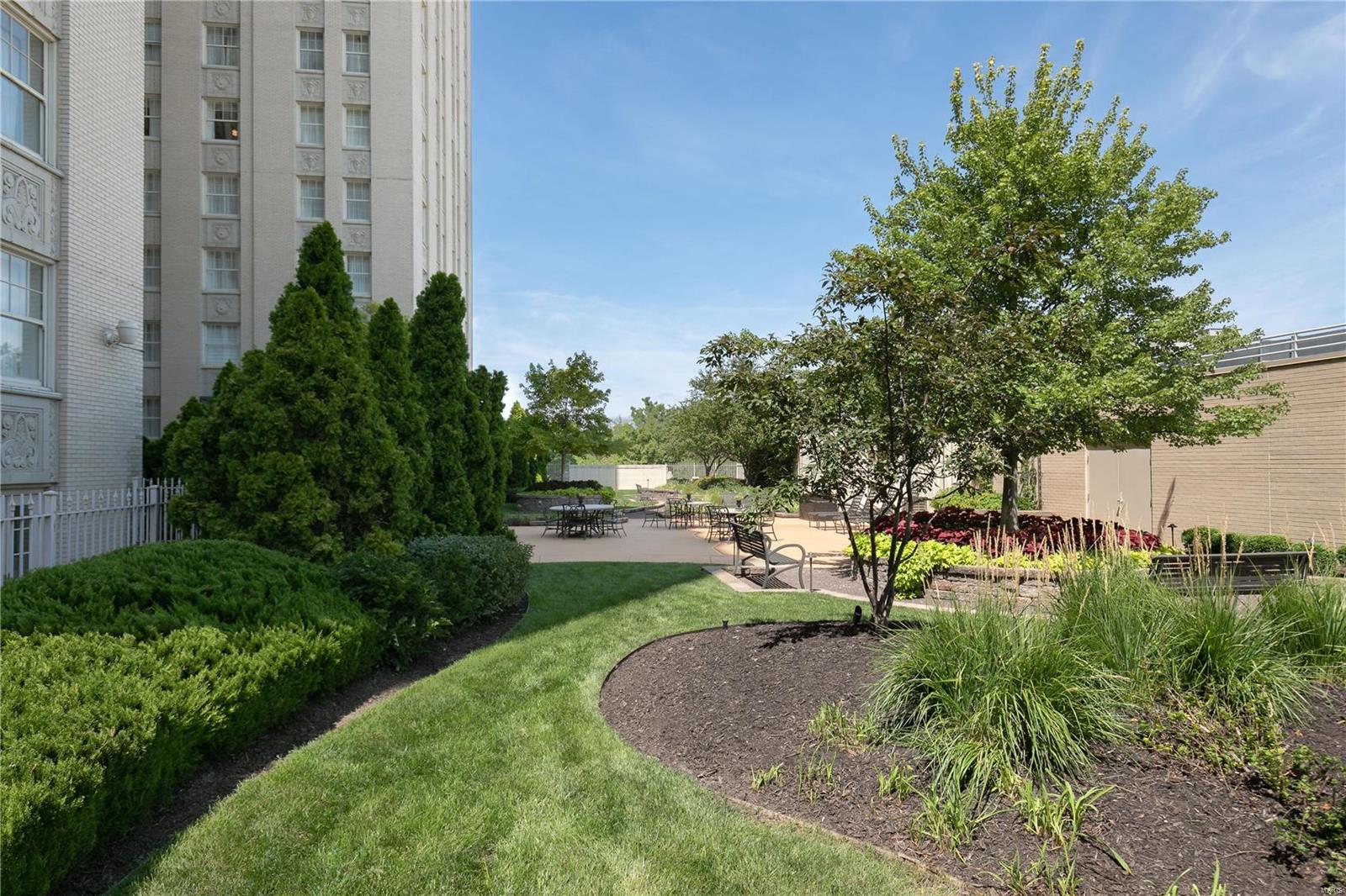 Residences at Park Plaza - Residential