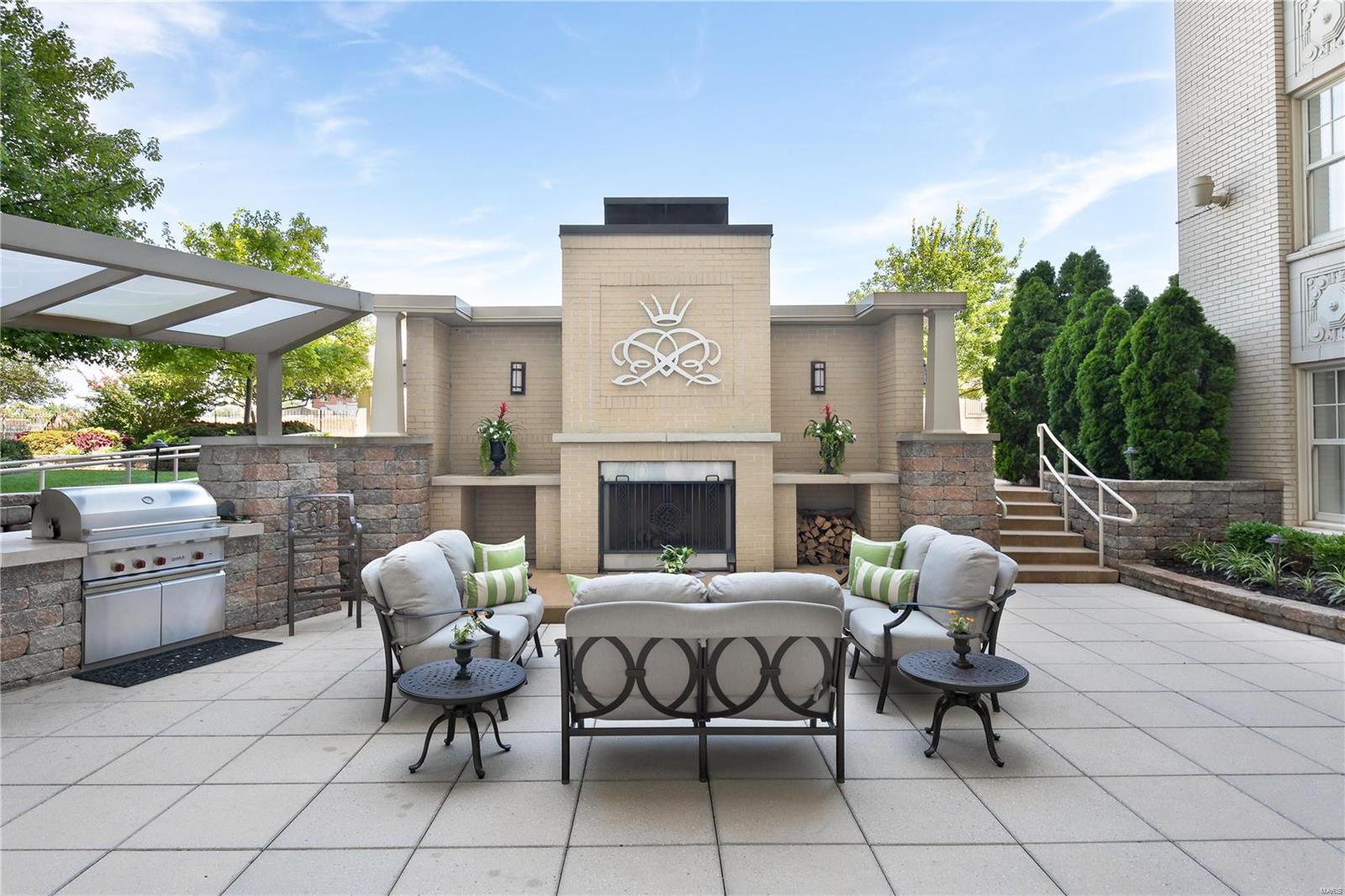 Residences at Park Plaza - Residential