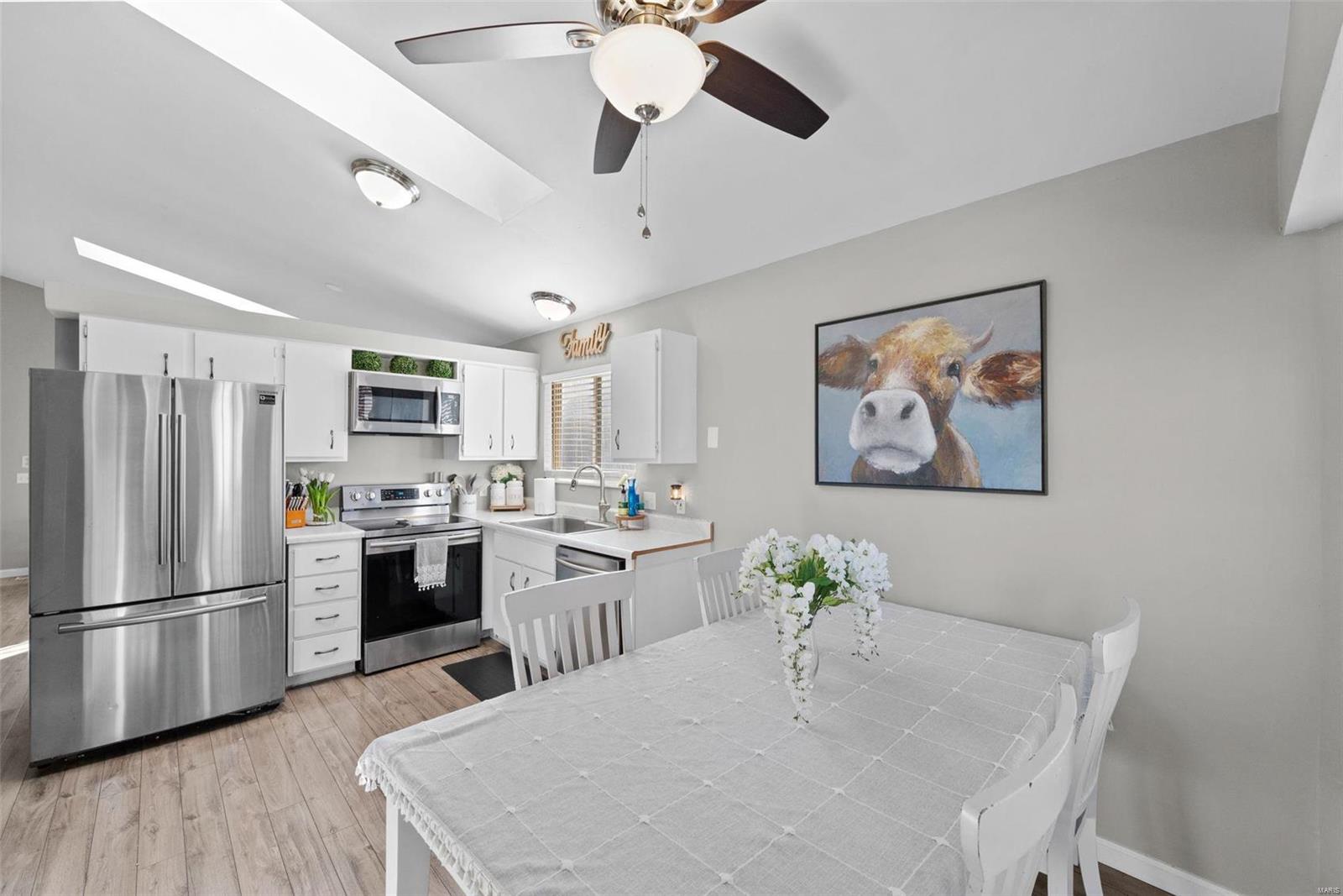 St Peters, Missouri 63376, United States, 2 Bedrooms Bedrooms, ,1 BathroomBathrooms,Residential,Pending,31452