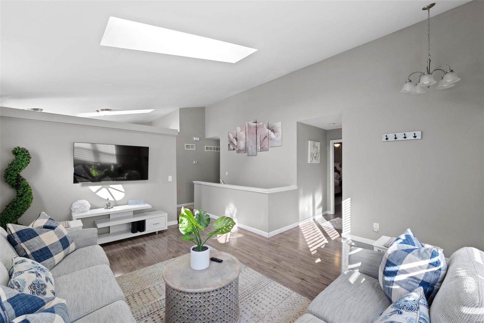 St Peters, Missouri 63376, United States, 2 Bedrooms Bedrooms, ,1 BathroomBathrooms,Residential,Pending,31452