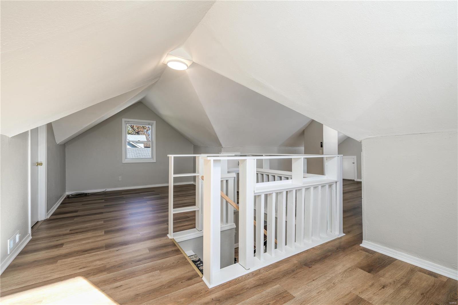 St Louis, Missouri 63119, United States, 2 Bedrooms Bedrooms, ,1 BathroomBathrooms,Residential,Pending,31240