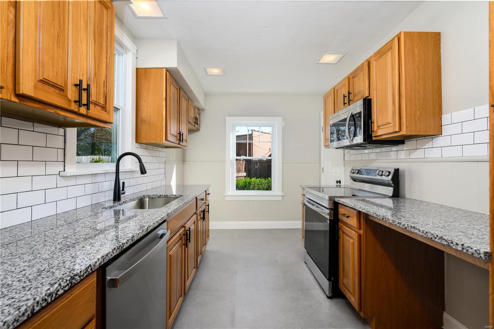 St Louis, Missouri 63119, United States, 2 Bedrooms Bedrooms, ,1 BathroomBathrooms,Residential,Pending,31240