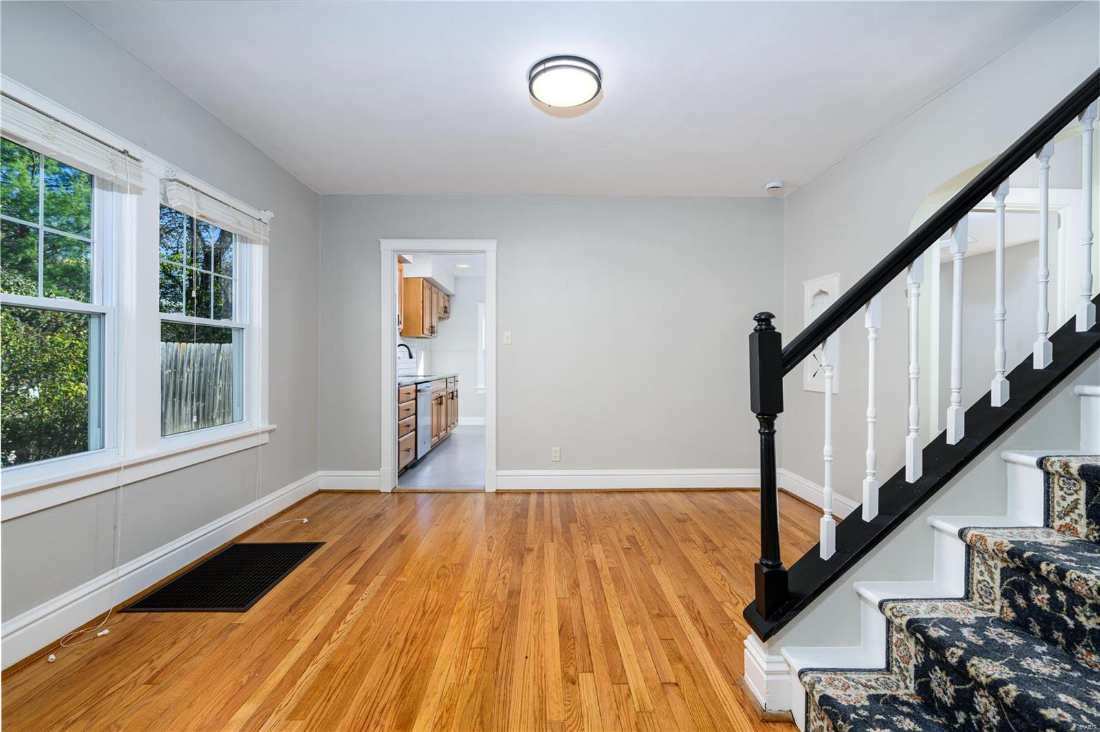 St Louis, Missouri 63119, United States, 2 Bedrooms Bedrooms, ,1 BathroomBathrooms,Residential,Pending,31240