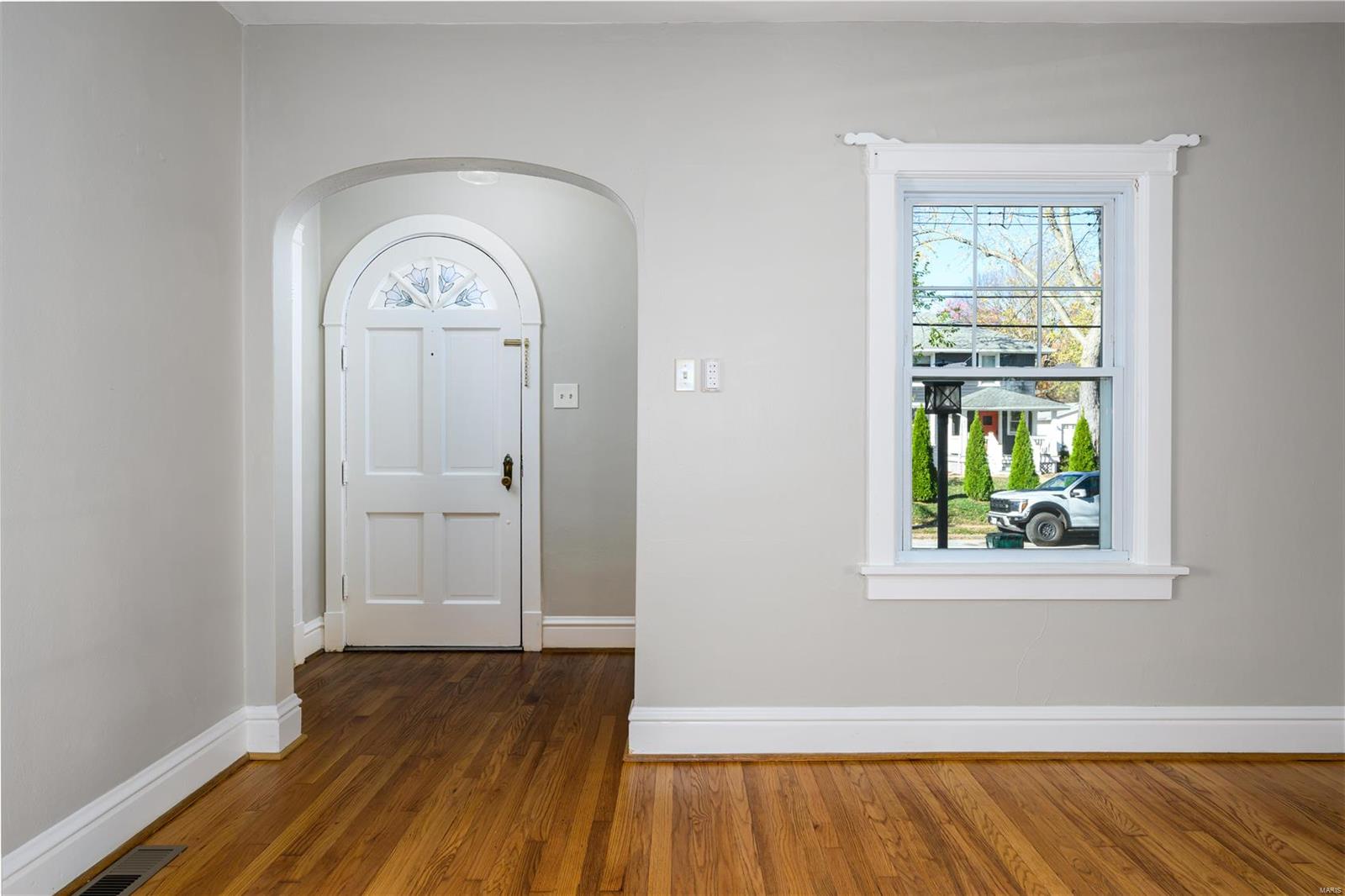 St Louis, Missouri 63119, United States, 2 Bedrooms Bedrooms, ,1 BathroomBathrooms,Residential,Pending,31240