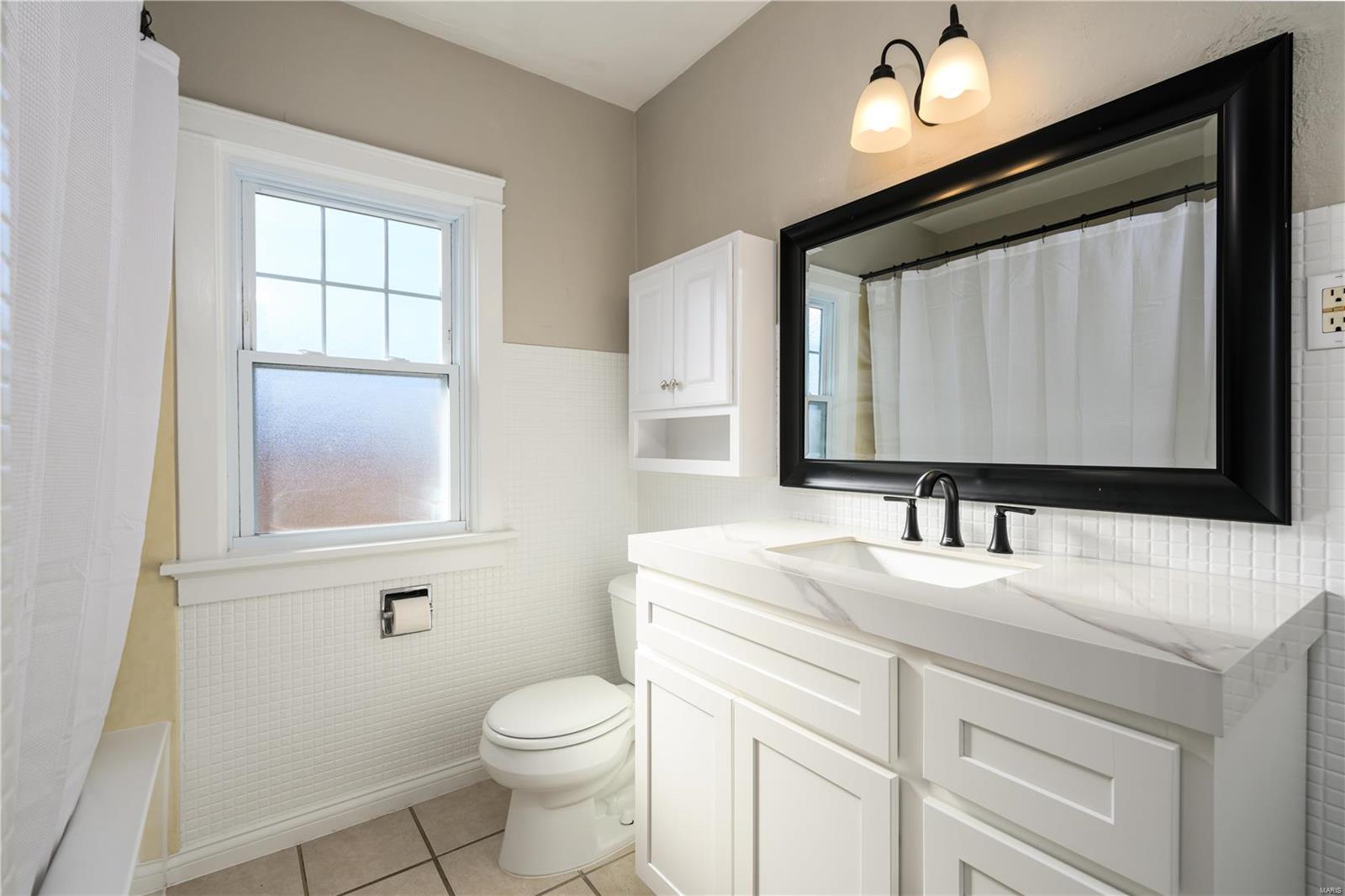 St Louis, Missouri 63119, United States, 2 Bedrooms Bedrooms, ,1 BathroomBathrooms,Residential,Pending,31240