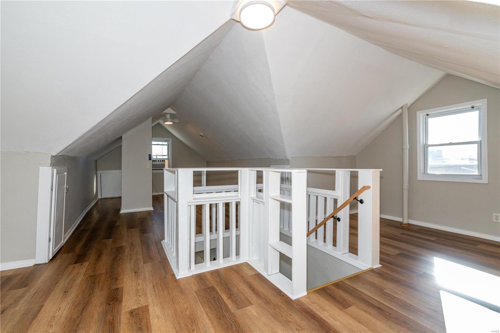 St Louis, Missouri 63119, United States, 2 Bedrooms Bedrooms, ,1 BathroomBathrooms,Residential,Pending,31240