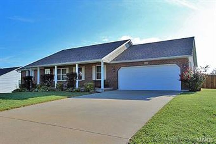 Looking for a spacious open split bedroom floor plan with a large kitchen?  Look no more!!!!!  This darling cozy 3BR, 2BA ranch is well worth taking a look at!  Offering a welcoming front porch, flat driveway, friendly family neighborhood, Bamboo flooring in LR & 2 BR, unfinished walkout basement plumbed for 3rd bath, nice deck, large fenced back yard with an above ground pool, fire pit, & two raised garden areas.