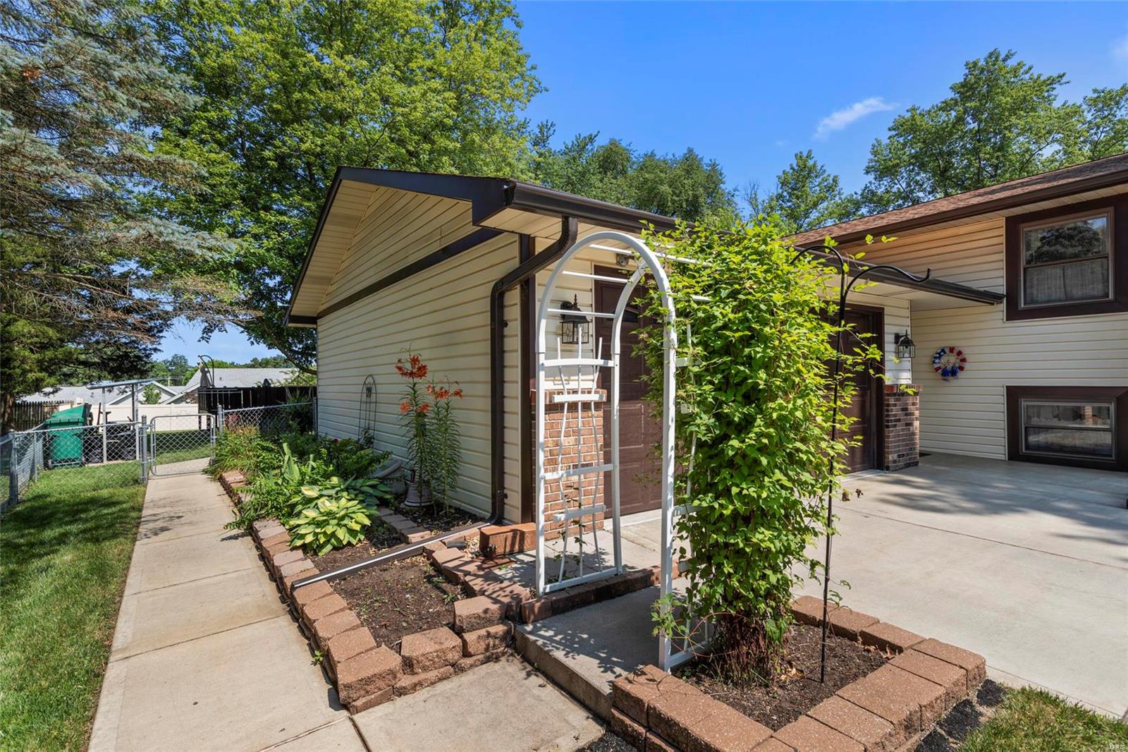Park Charles South #3 - Residential