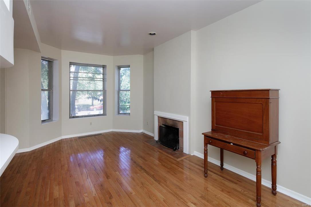 4942-44 McPherson - Residential Income