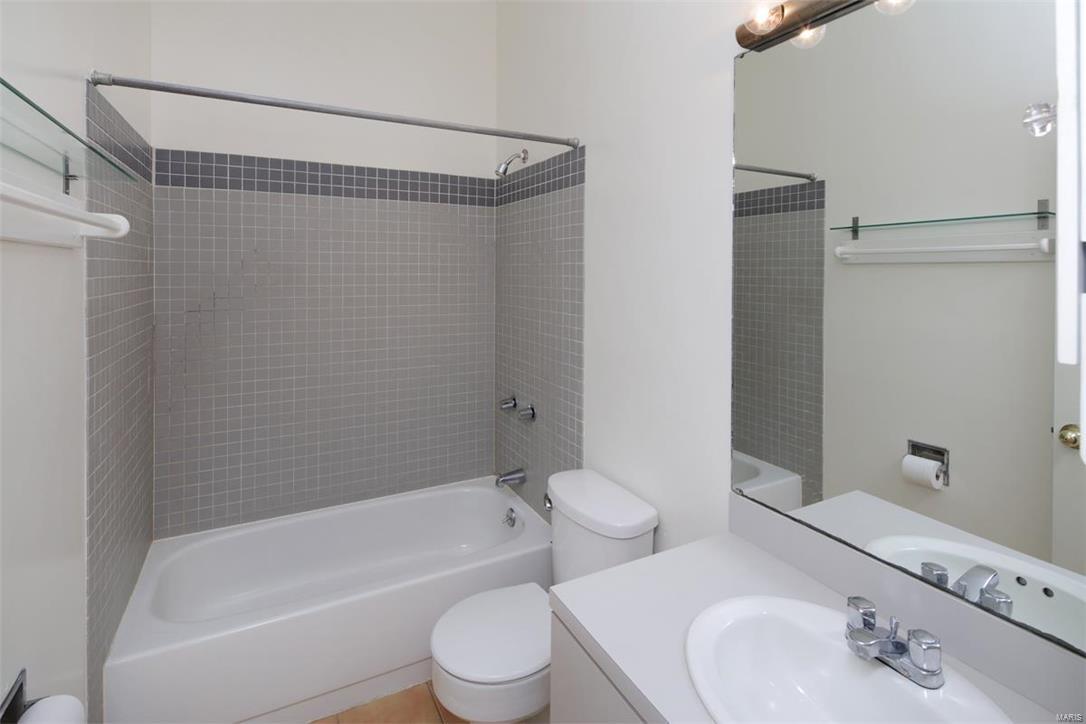 4942-44 McPherson - Residential Income