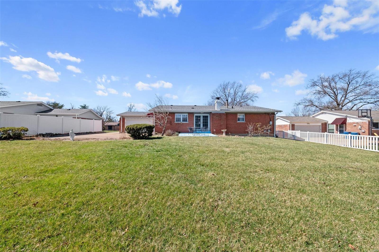 Ballwin, Missouri 63011, United States, 4 Bedrooms Bedrooms, ,2 BathroomsBathrooms,Residential,Active,84500