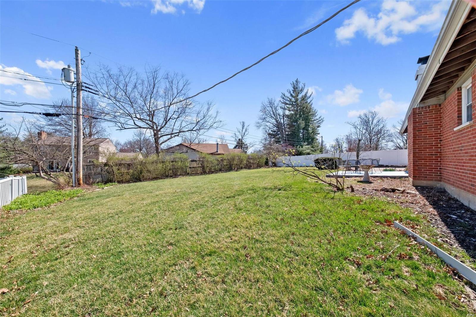 Ballwin, Missouri 63011, United States, 4 Bedrooms Bedrooms, ,2 BathroomsBathrooms,Residential,Active,84500