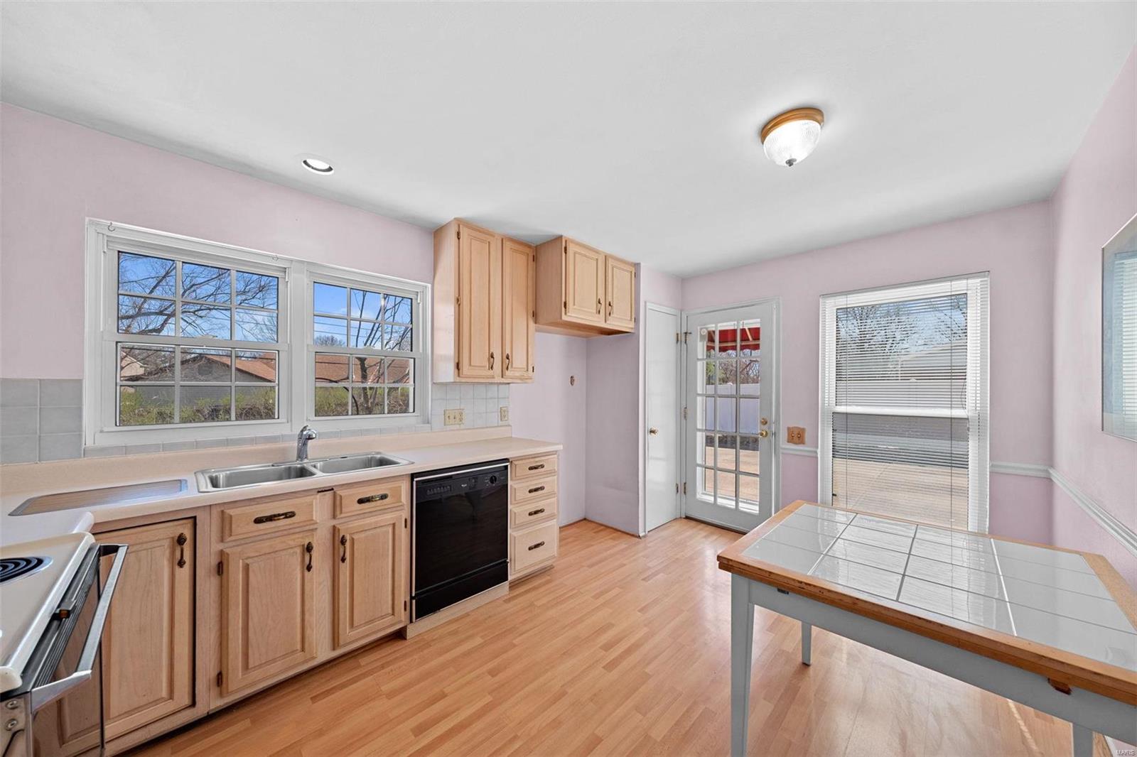 Ballwin, Missouri 63011, United States, 4 Bedrooms Bedrooms, ,2 BathroomsBathrooms,Residential,Active,84500