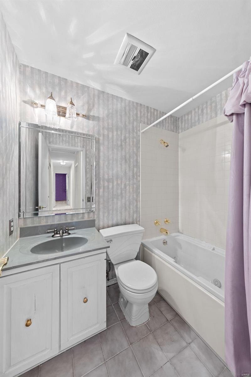 Ballwin, Missouri 63011, United States, 4 Bedrooms Bedrooms, ,2 BathroomsBathrooms,Residential,Active,84500