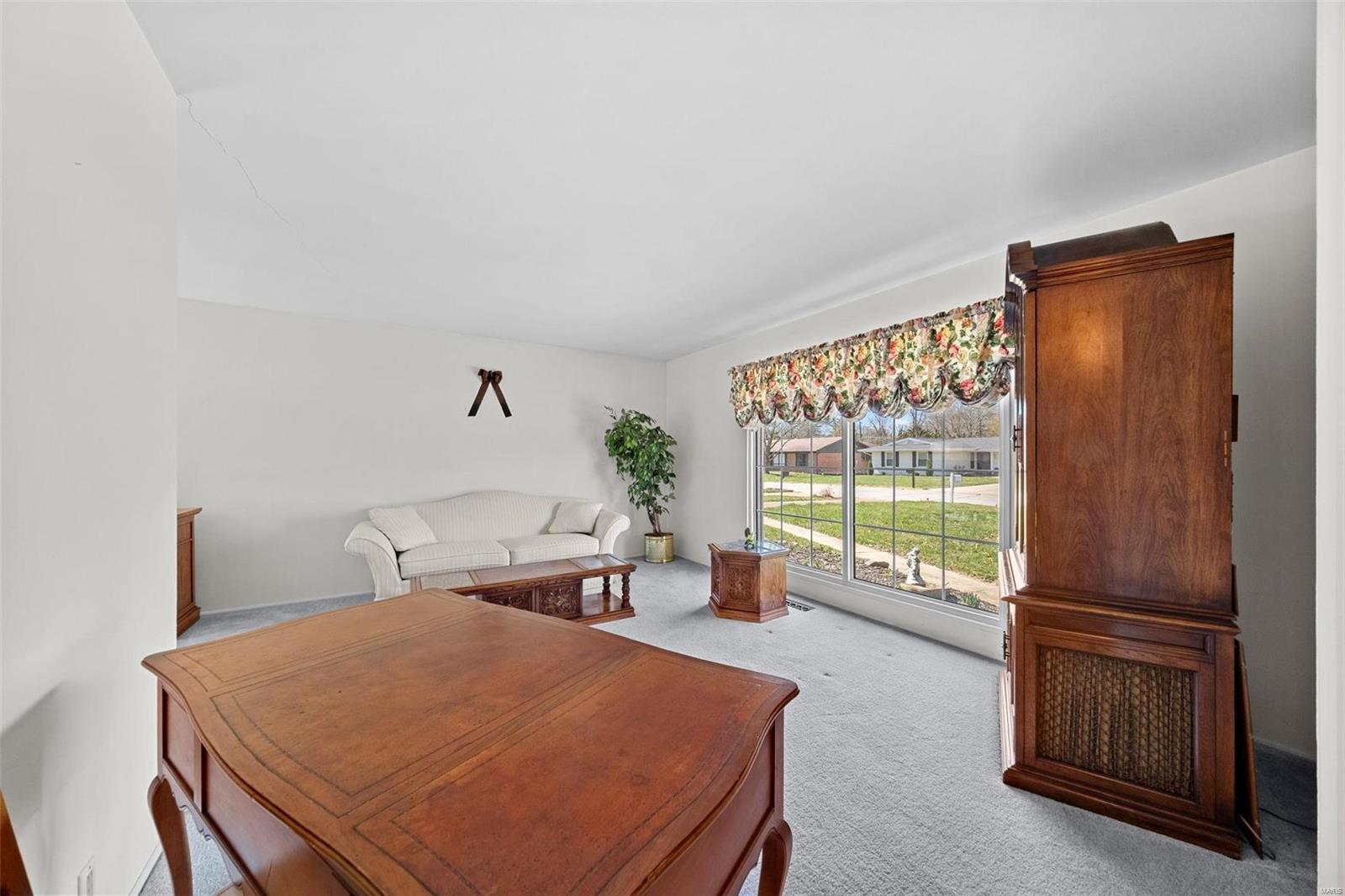 Ballwin, Missouri 63011, United States, 4 Bedrooms Bedrooms, ,2 BathroomsBathrooms,Residential,Active,84500