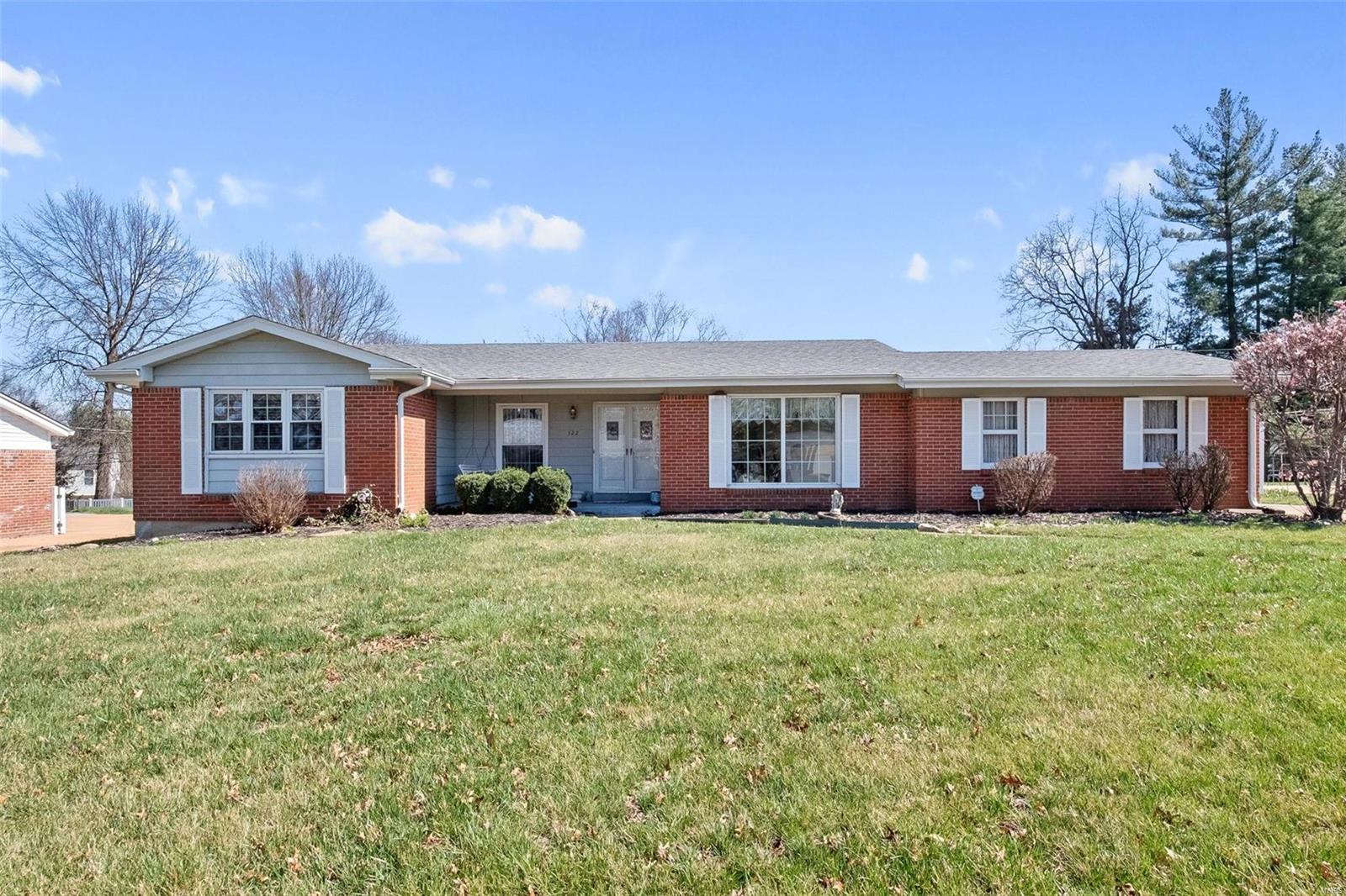 Ballwin, Missouri 63011, United States, 4 Bedrooms Bedrooms, ,2 BathroomsBathrooms,Residential,Active,84500