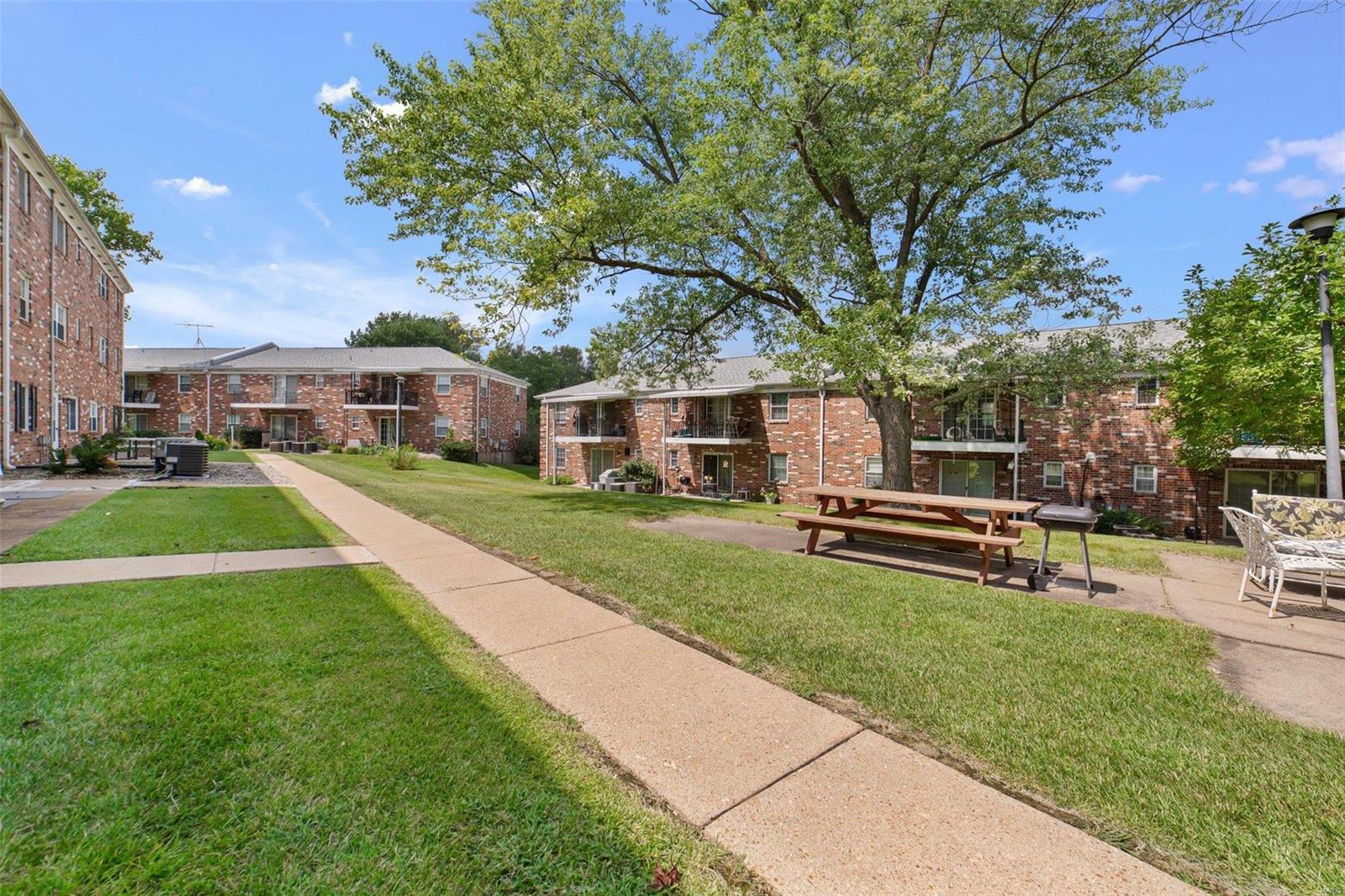 Bridgecrest Estates 2 Condo - Residential