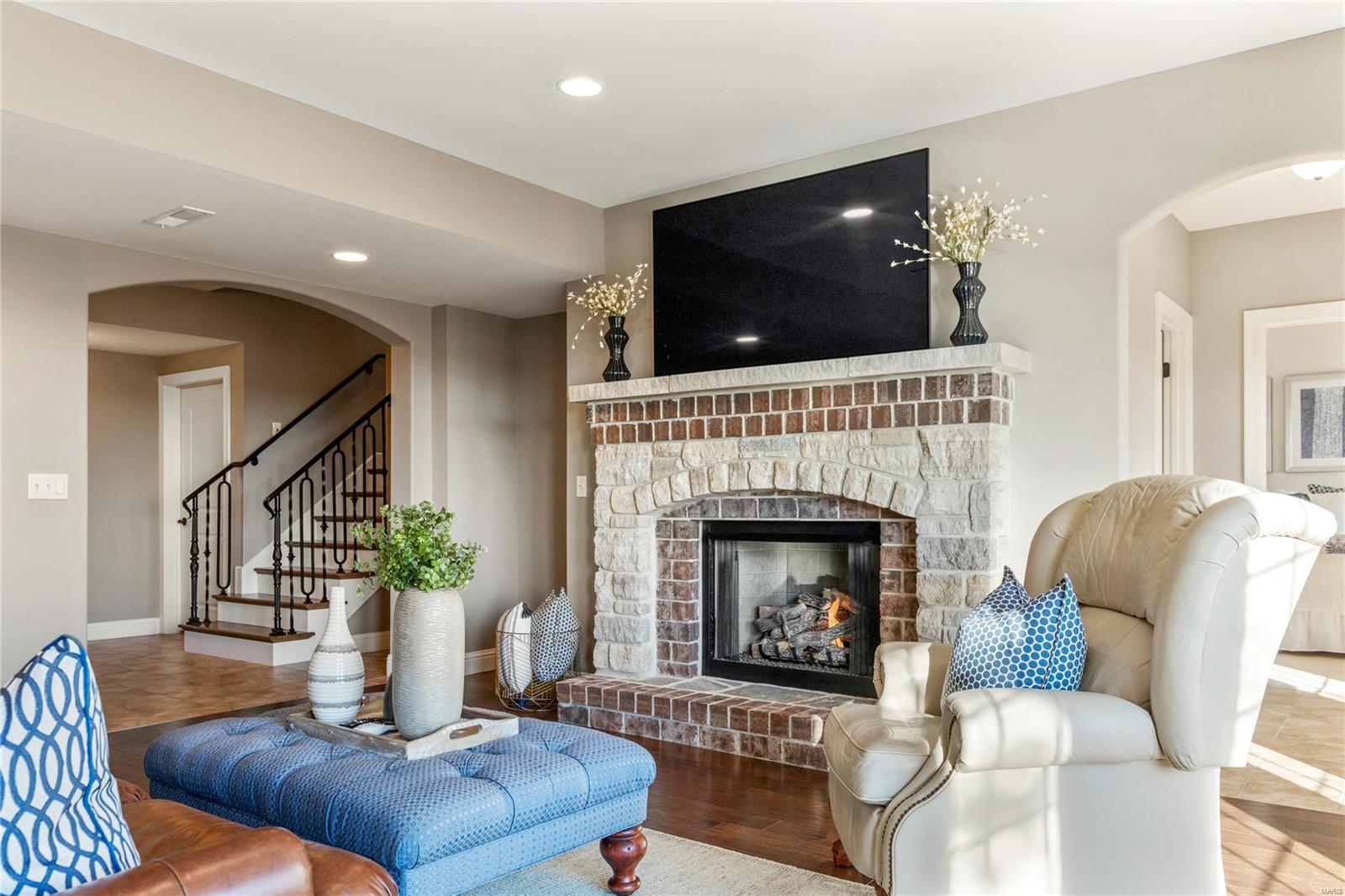 Crest Over Katy Trail - Residential