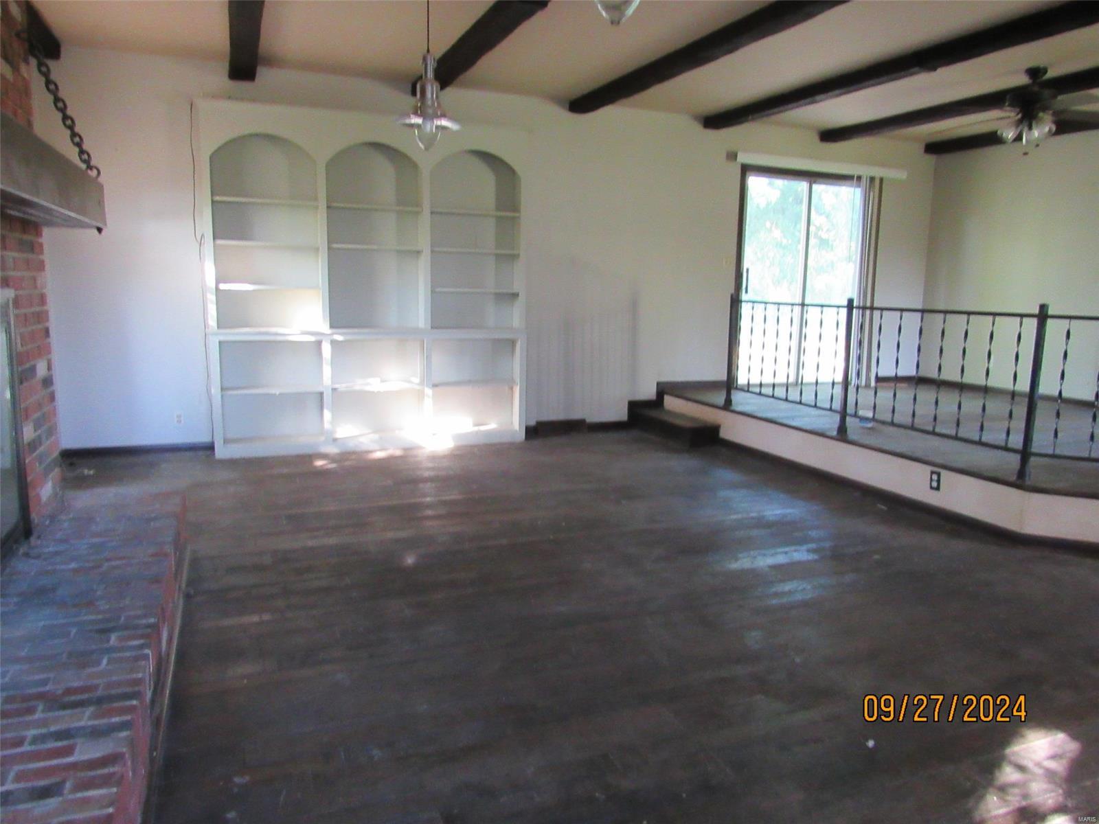 Clarksville, Missouri 63336, United States, 3 Bedrooms Bedrooms, ,2 BathroomsBathrooms,Residential,Pending,41803