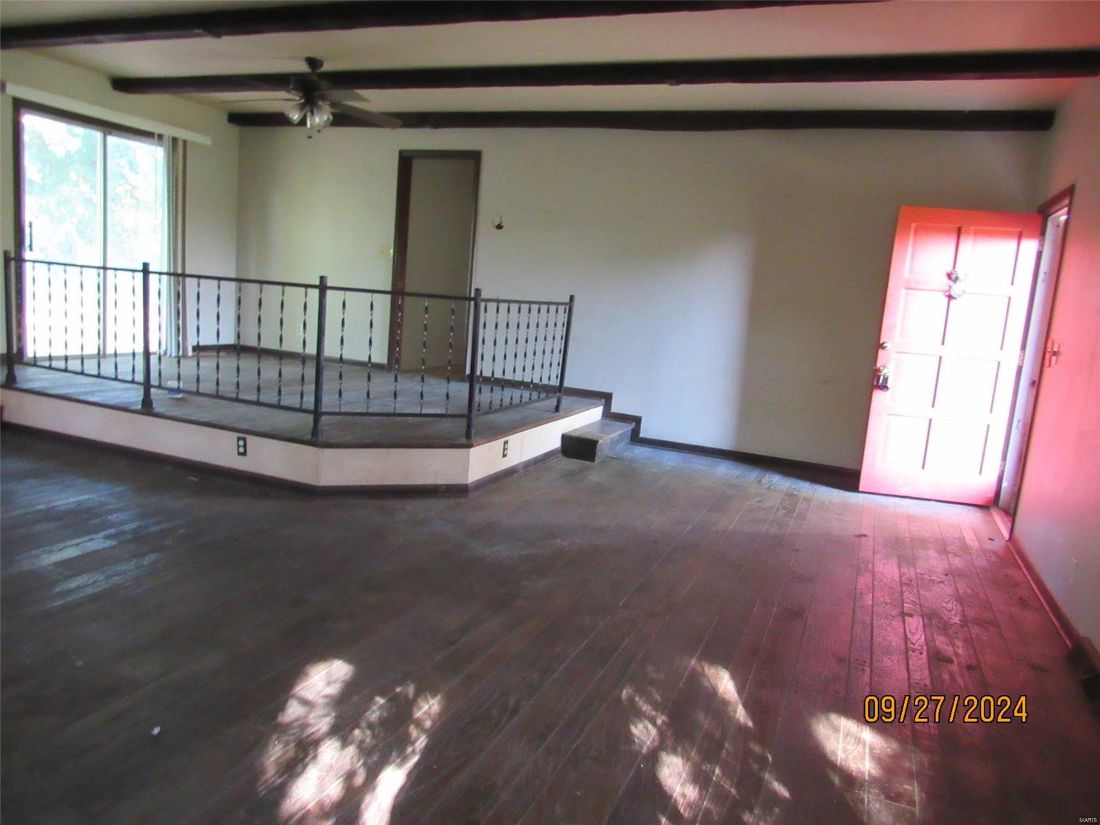 Clarksville, Missouri 63336, United States, 3 Bedrooms Bedrooms, ,2 BathroomsBathrooms,Residential,Pending,41803