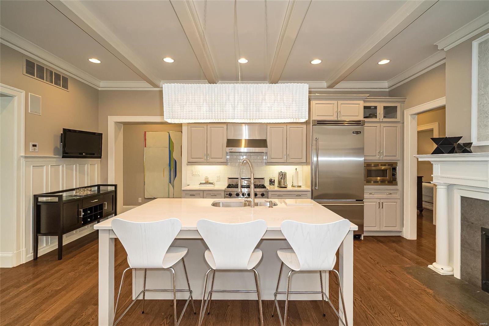 Maryland Place Condos - Residential