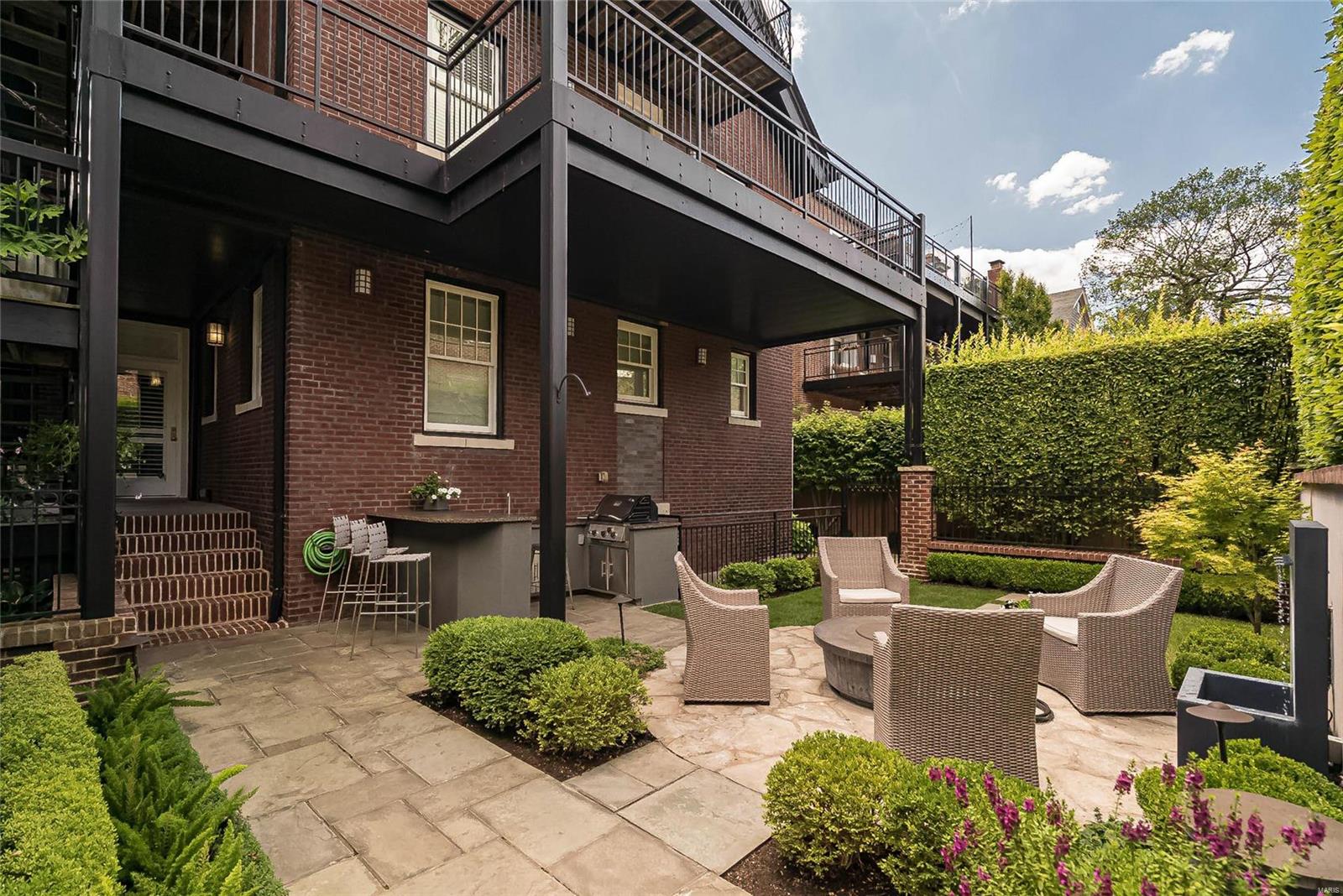 Maryland Place Condos - Residential