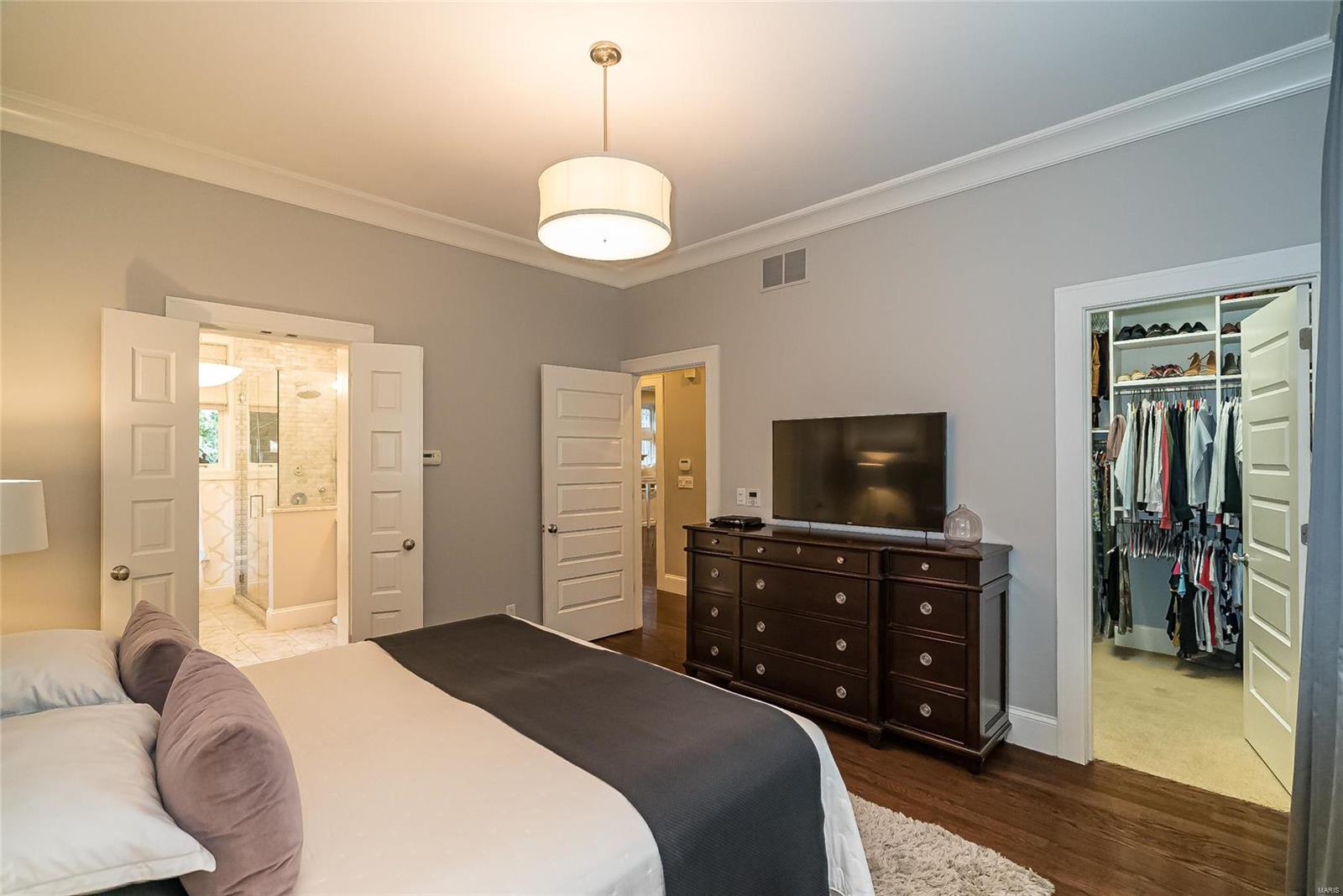 Maryland Place Condos - Residential