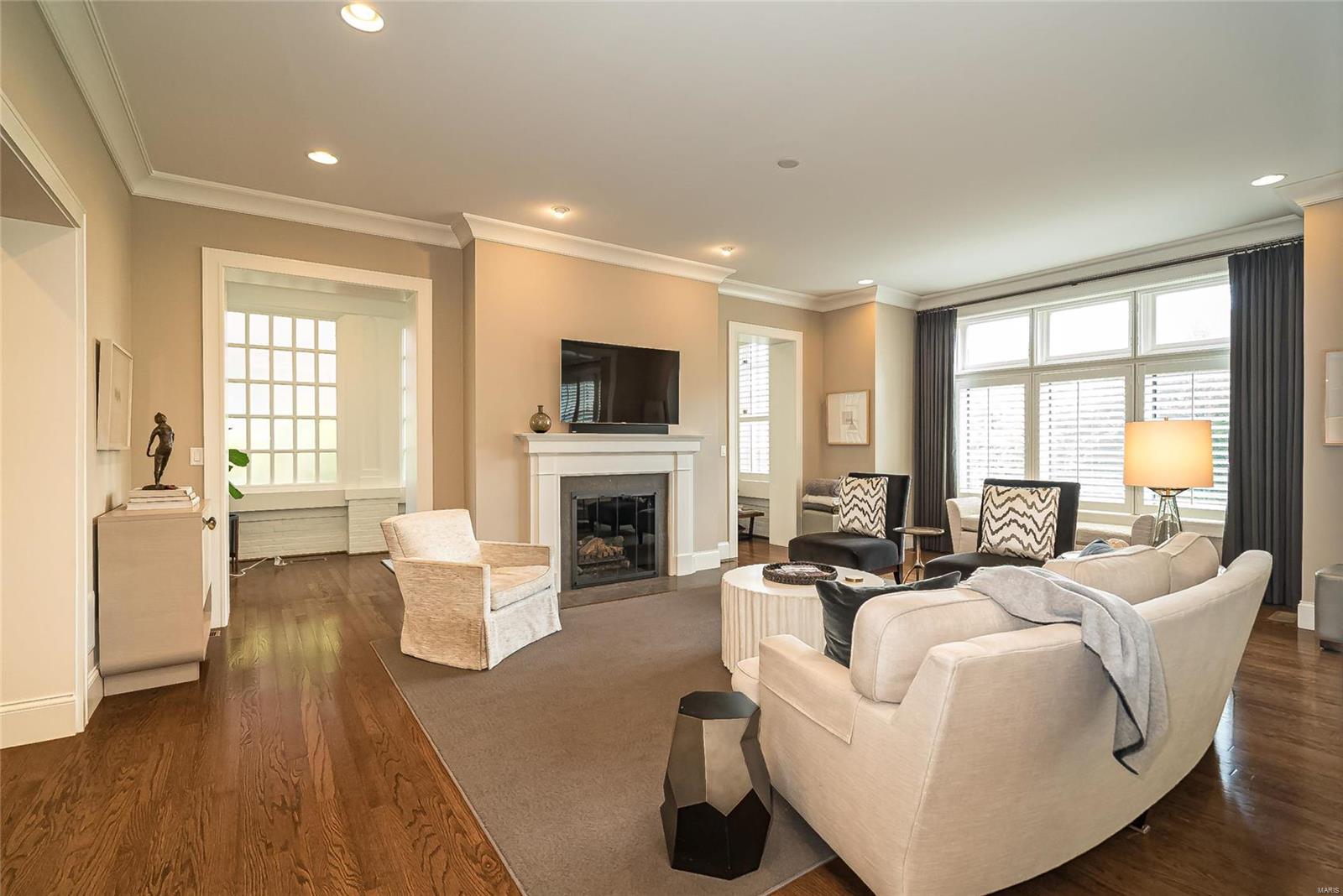 Maryland Place Condos - Residential