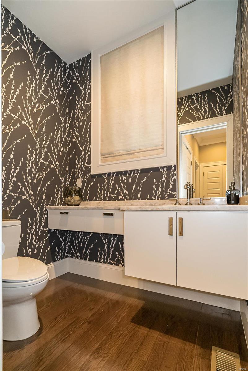 Maryland Place Condos - Residential