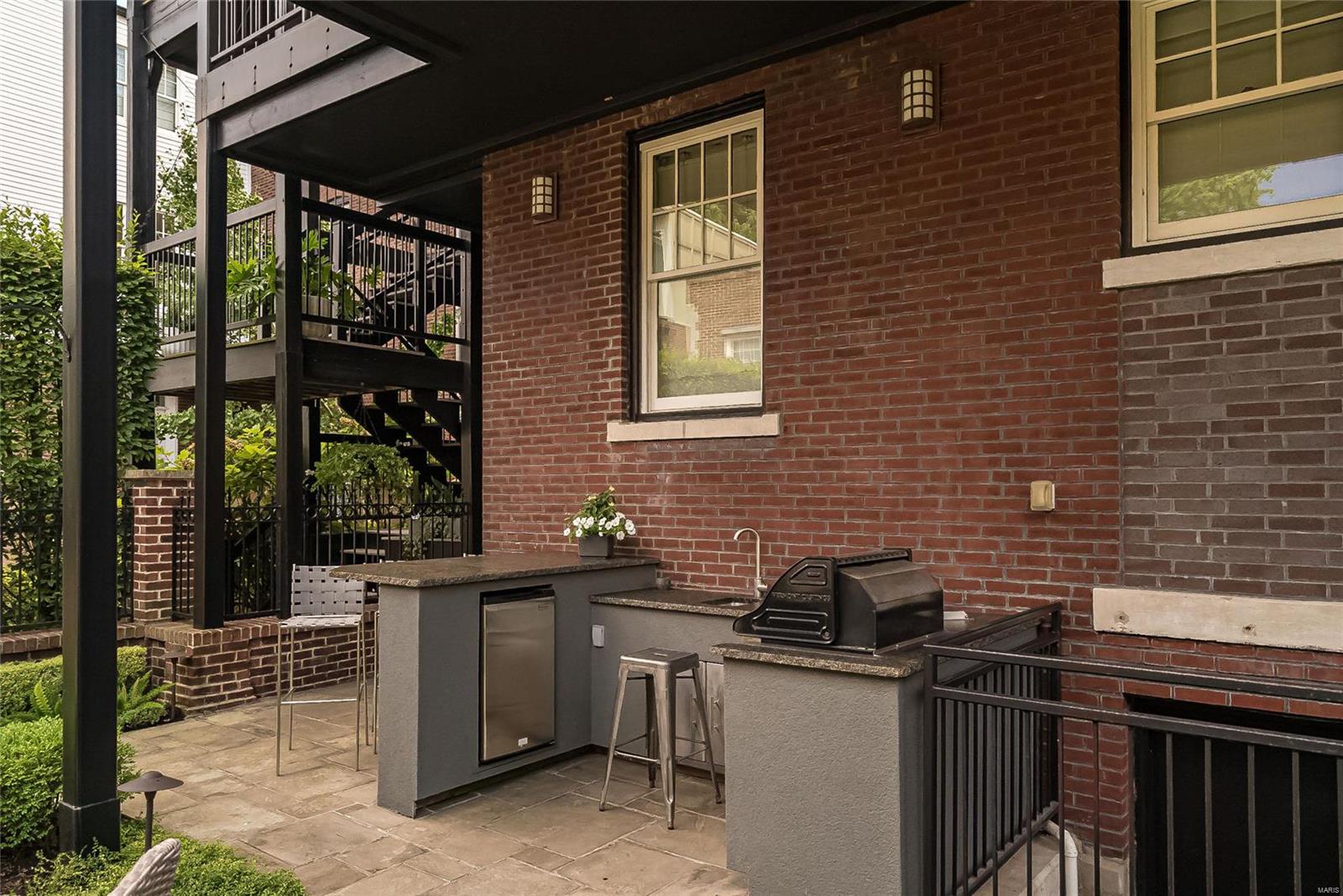 Maryland Place Condos - Residential