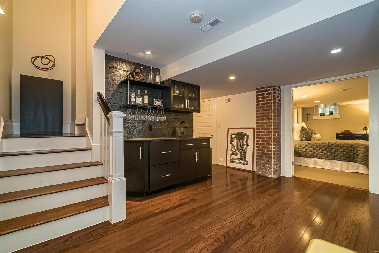 Maryland Place Condos - Residential