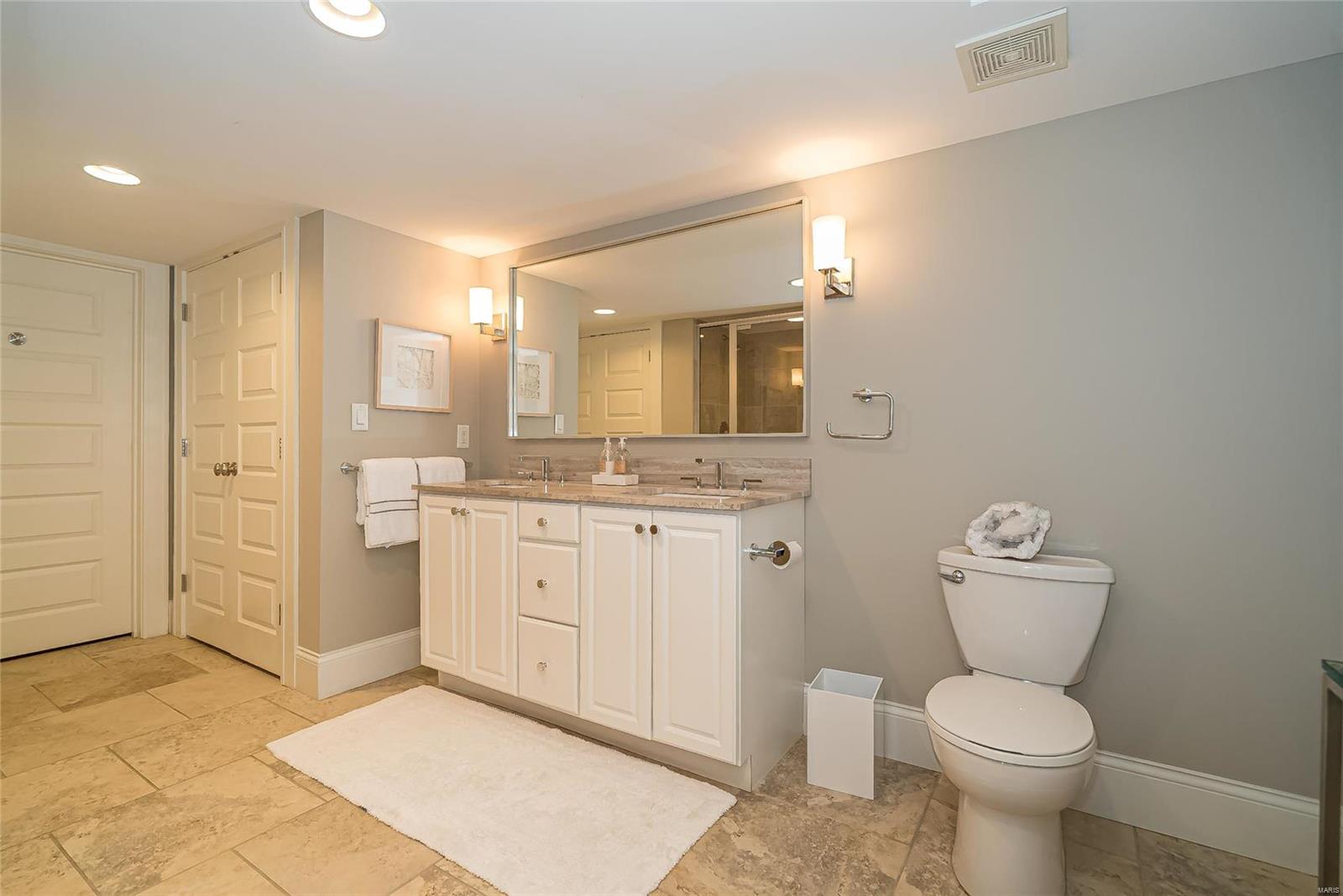 Maryland Place Condos - Residential