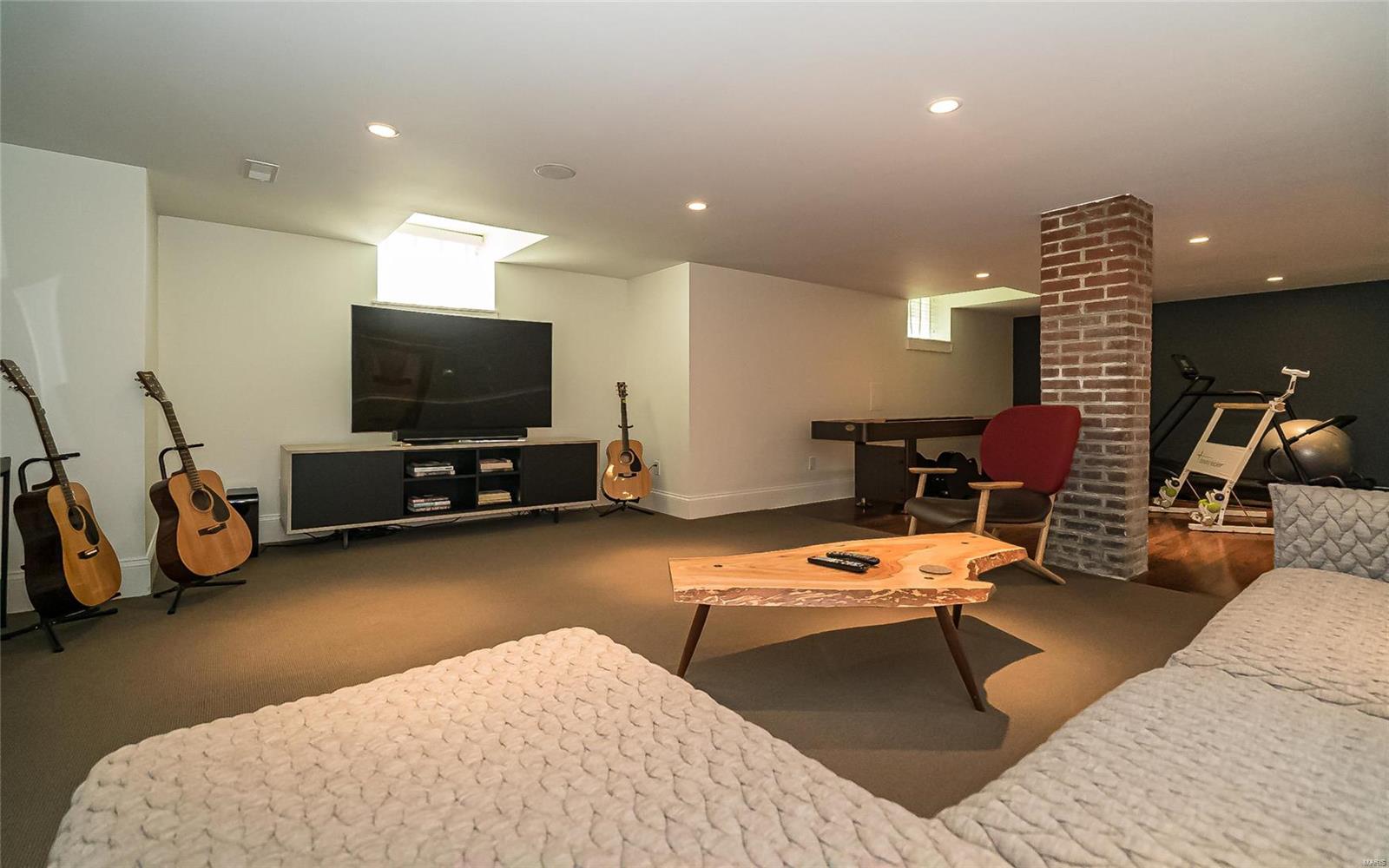 Maryland Place Condos - Residential