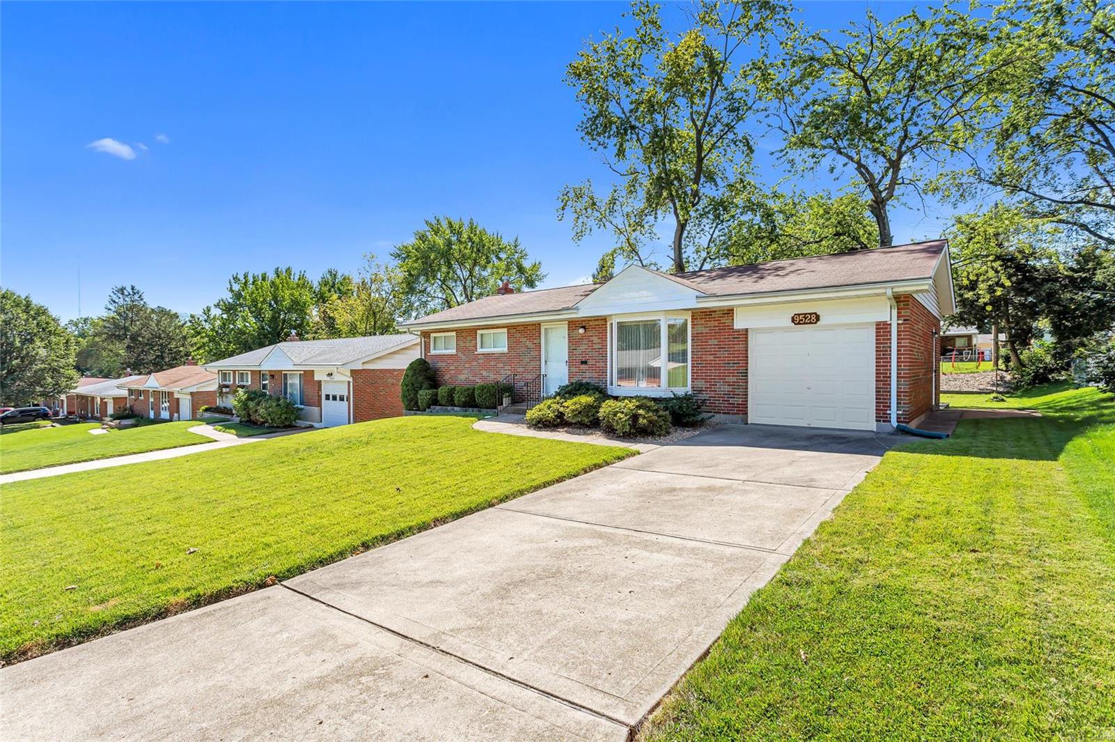 Reavis Gardens - Residential