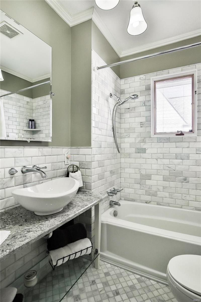 St Louis, Missouri 63119, United States, 3 Bedrooms Bedrooms, ,2 BathroomsBathrooms,Residential,Active,82071