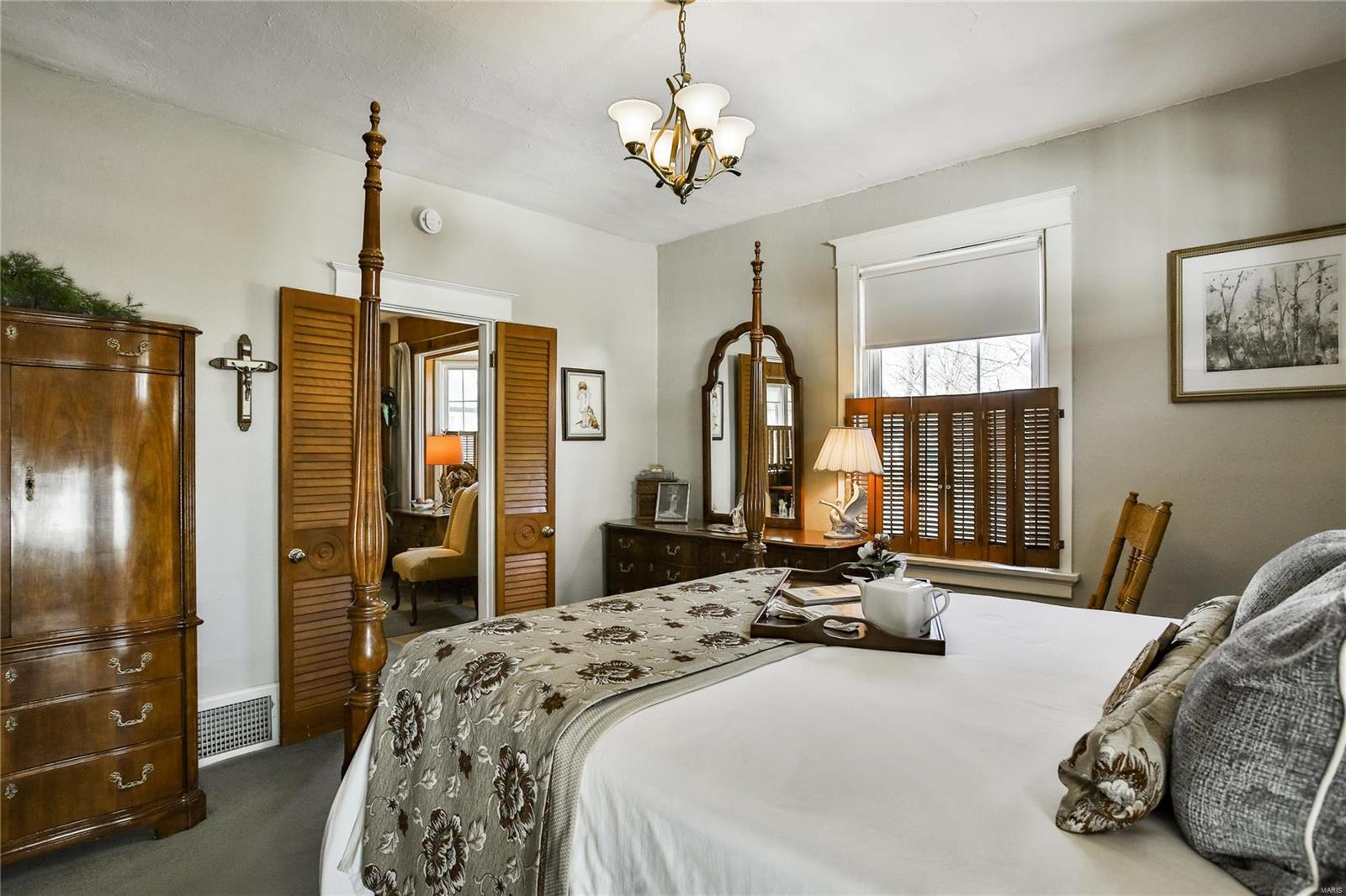 St Louis, Missouri 63119, United States, 3 Bedrooms Bedrooms, ,2 BathroomsBathrooms,Residential,Active,82071