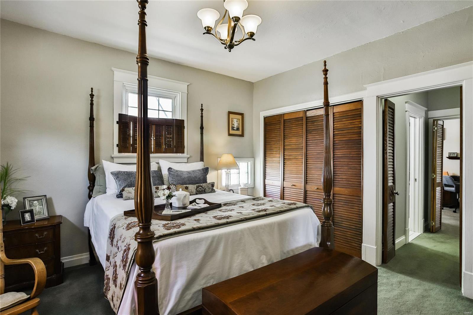 St Louis, Missouri 63119, United States, 3 Bedrooms Bedrooms, ,2 BathroomsBathrooms,Residential,Active,82071