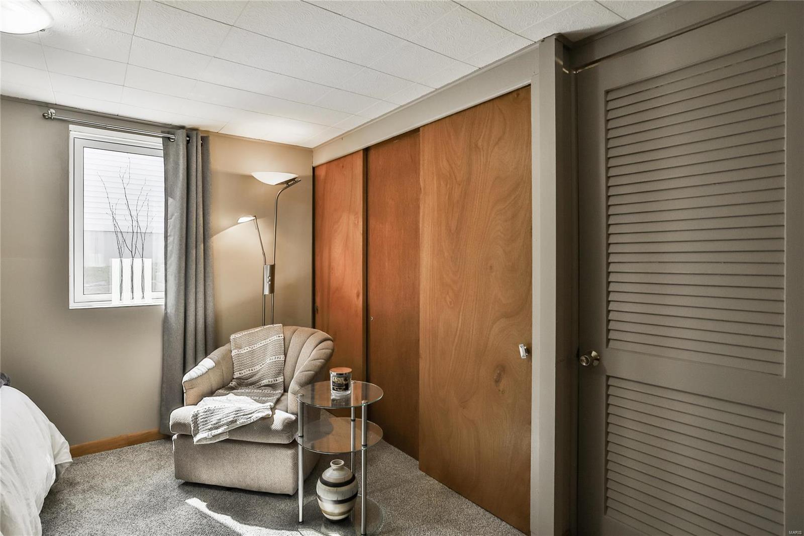 St Louis, Missouri 63119, United States, 3 Bedrooms Bedrooms, ,2 BathroomsBathrooms,Residential,Active,82071