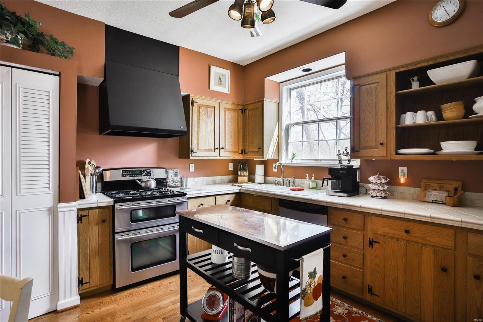 St Louis, Missouri 63119, United States, 3 Bedrooms Bedrooms, ,2 BathroomsBathrooms,Residential,Active,82071