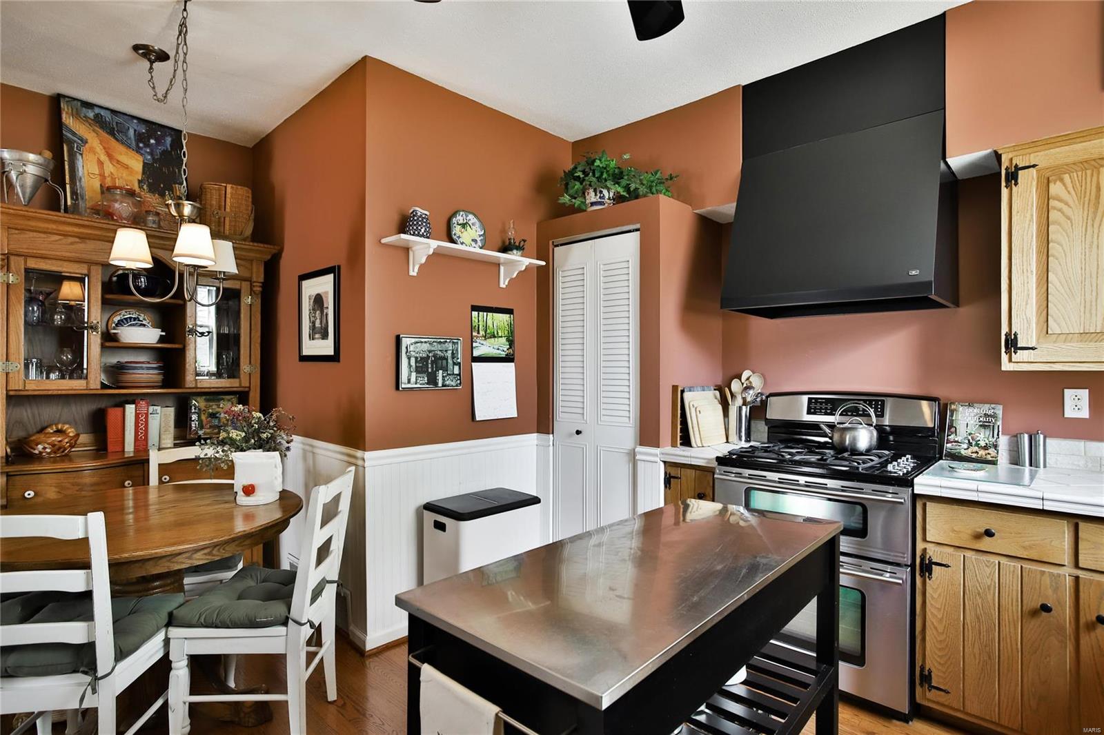 St Louis, Missouri 63119, United States, 3 Bedrooms Bedrooms, ,2 BathroomsBathrooms,Residential,Active,82071