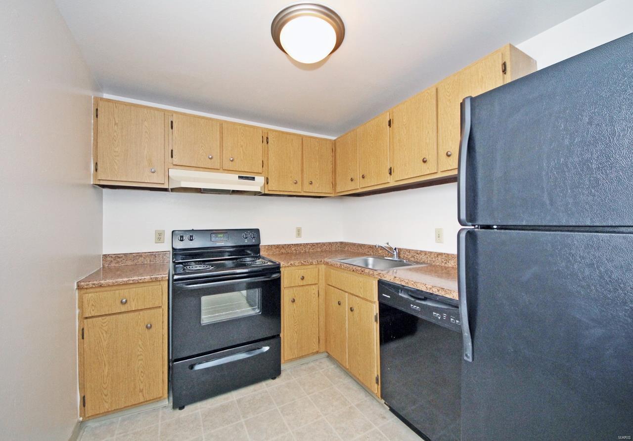 Debaliviere Place - Residential Income